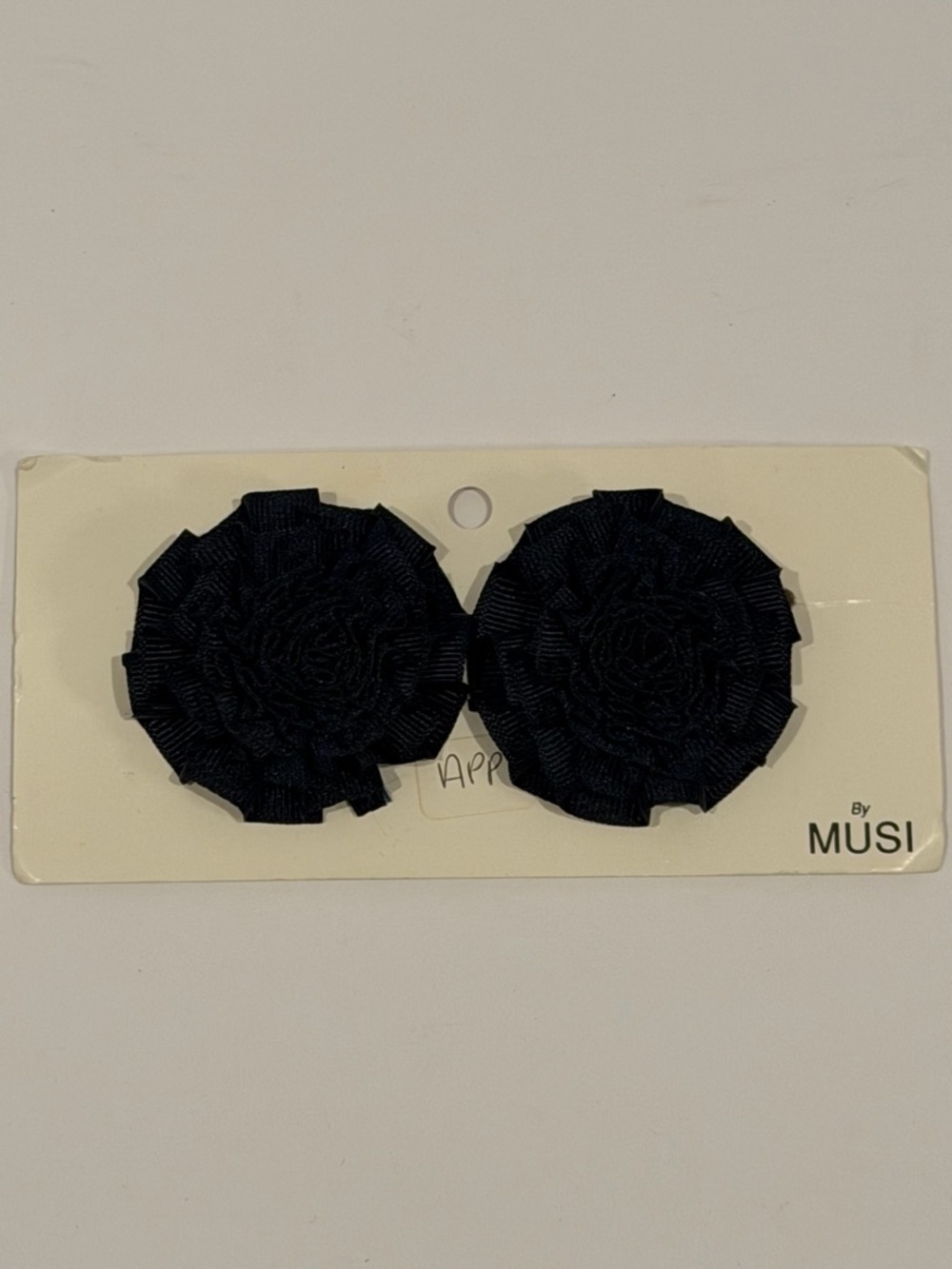 Musi Vintage Women’s Black Fabric Flower Show Clips - Pair